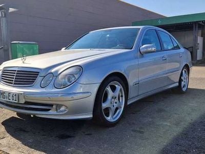 Mercedes E320