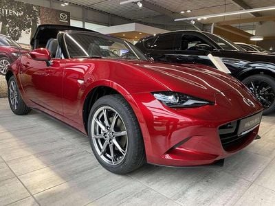 Neu Mazda MX5 Exclusive-Line 132 PS (97 kW) 2025 Soul red crystal metallic Cabrio