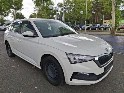Gebraucht Skoda Scala Ambition 116 PS (85 kW) 2020 Candyweiss Kleinwagen