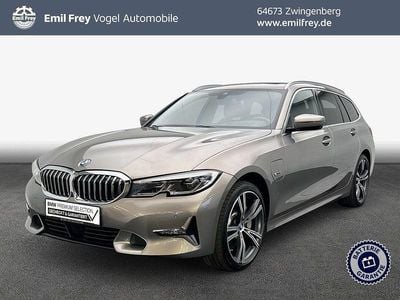 Gebraucht BMW 330e Luxury Line 184 PS (135 kW) 2022 Oxidgrau ii metallic Kombi