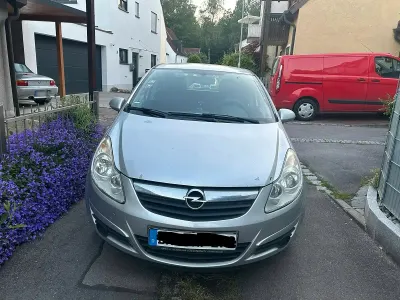 Gebraucht Opel Corsa 80 PS (58 kW) 2009 Silber Kleinwagen