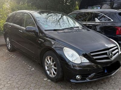 Gebraucht Mercedes R500 306 PS (225 kW) 2006 Schwarz Van / Kleinbus