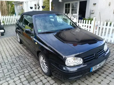 Gebraucht VW Golf Conceptline 115 PS (84 kW) 1999 Schwarz Cabrio