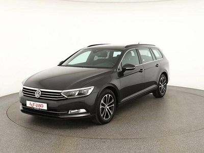 Gebraucht VW Passat Comfortline 150 PS (110 kW) 2019 Andere Kombi