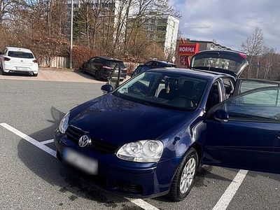 Gebraucht VW Golf V 104 PS (76 kW) 2006 Blau Kleinwagen