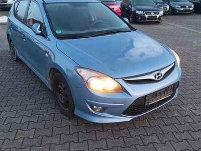 Gebraucht Hyundai i30 Classic 90 PS (66 kW) 2011 Blau Limousine