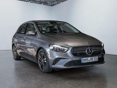 Grau Gebraucht 2025 Mercedes B200 Progressive Van / Kleinbus | 38.950 €