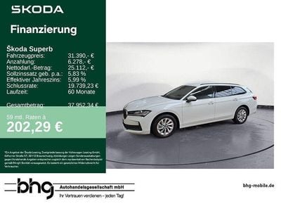 Gebraucht Skoda Superb Essence 150 PS (110 kW) 2025 Weiß Kombi