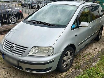 VW Sharan