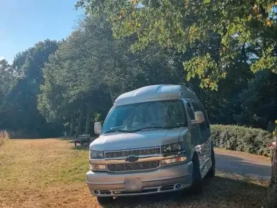 Gebraucht Chevrolet Express 330 PS (242 kW) 2009 Silber Van / Kleinbus