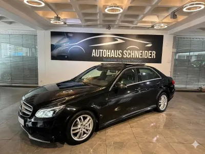 Gebraucht Mercedes E350 AMG 252 PS (185 kW) 2013 Schwarz Limousine