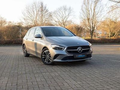 Grau Gebraucht 2026 Mercedes B200 Progressive Van / Kleinbus | 46.450 €