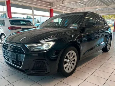 Używany Audi A1 Sportback Advanced 116 KM (85 kW) 2019 Czarny Hatchback
