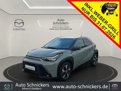 Neu Toyota Aygo X 116 PS (85 kW) 2026 Urban khaki SUV
