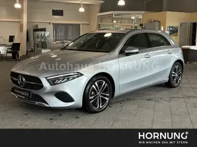Gebraucht Mercedes A180 136 PS (100 kW) 2025 Silber
