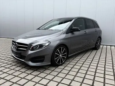 Gebraucht Mercedes B250 Urban 211 PS (155 kW) 2015 Grau Kleinwagen