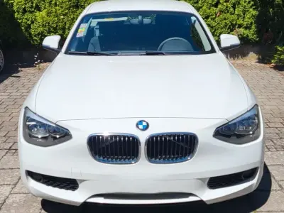 Gebraucht BMW 114 Sport Line 102 PS (75 kW) 2014 Weiß Kleinwagen