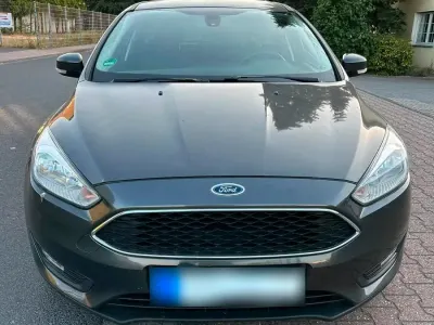 Gebraucht Ford Focus 125 PS (91 kW) 2016 Grau Kombi