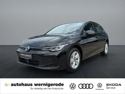 Gebraucht VW Golf VIII Pro 116 PS (85 kW) 2025 Grenadillschwarz metallic Limousine