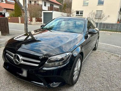 Gebraucht Mercedes C220 194 PS (142 kW) 2019 Schwarz Kombi