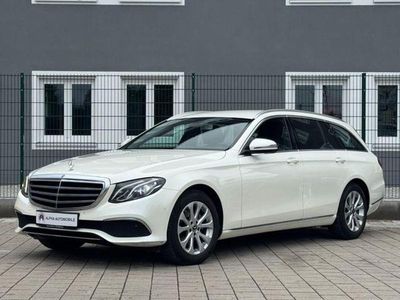 Mercedes E200