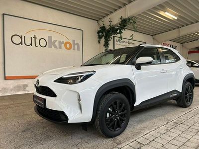 Neu Toyota Yaris Cross Business Edition 116 PS (85 kW) 2025 Weiß SUV