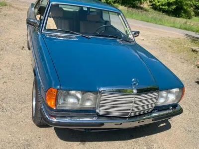 Gebraucht Mercedes 230 109 PS (80 kW) 1979 Blau Coupé