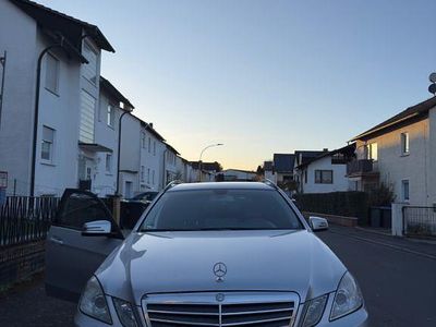 Gebraucht Mercedes E200 136 PS (100 kW) 2011 Silber Kombi
