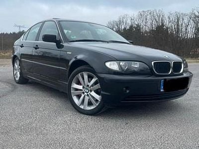 Second-hand BMW 325 192 CP (141 kW) 2003 Negru Berlinǎ