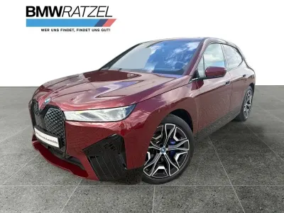 Gebraucht BMW iX Sport Line 384 kW (523 PS) 2022 Rot SUV