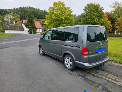 Gebraucht VW Multivan 179 PS (131 kW) 2012 Grau Van / Kleinbus