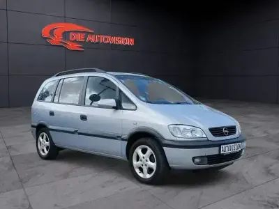 Usata Opel Zafira 125 CV (91 kW) 2003 Blu Monovolume