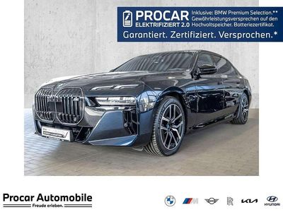 Gebraucht BMW M760e Comfort Edition 571 PS (419 kW) 2025 Carbonschwarz Limousine