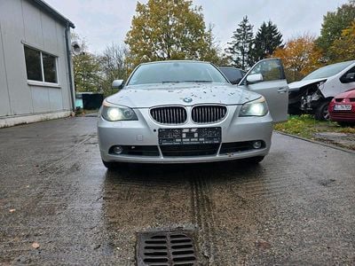 Silber Gebraucht 2005 BMW 525 Limousine | 3.200 € (Fairer Preis)
