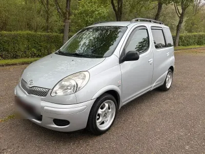 Gebraucht Toyota Yaris Verso Sol 105 PS (77 kW) 2005 Silber Van / Kleinbus