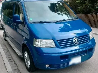 Gebraucht VW T5 131 PS (96 kW) 2009 Blau Van