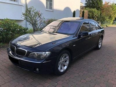 BMW 745