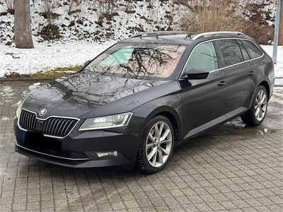 Gebraucht Skoda Superb Style 190 PS (139 kW) 2016 Schwarz Kombi