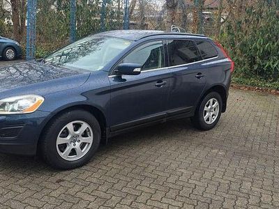 Gebraucht Volvo XC60 Momentum 215 PS (158 kW) 2013 Blau SUV