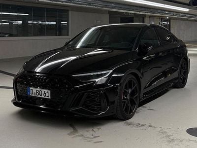 Second-hand Audi RS3 Sport 400 CP (294 kW) 2024 Negru Berlinǎ