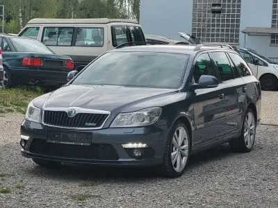 Gebraucht Skoda Octavia RS 170 PS (125 kW) 2011 Grau Kombi