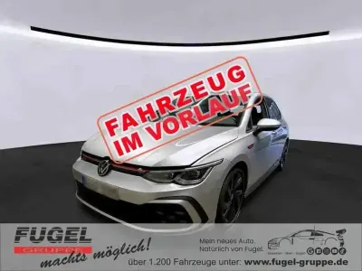 Używany VW Golf VIII GTI 245 KM (180 kW) 2022 Srebrny Sedan/Limuzyna