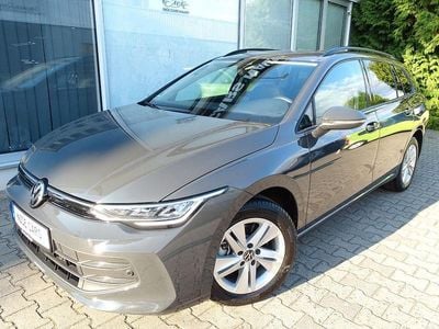 Gebraucht VW Golf VIII Life 150 PS (110 kW) 2024 Grau Kombi