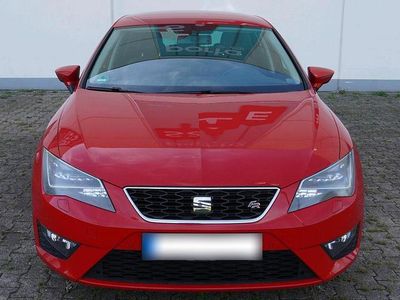 Second-hand Seat Leon FR 122 CP (89 kW) 2014 Roșu Coupe