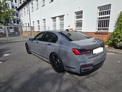BMW 740