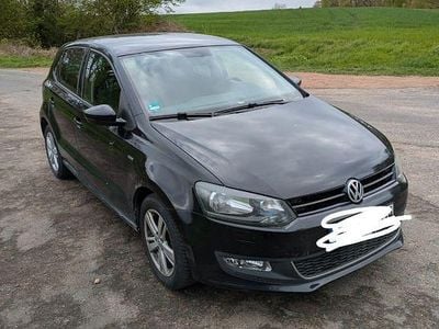 Second-hand VW Polo Life 69 CP (50 kW) 2014 Negru Berlinǎ
