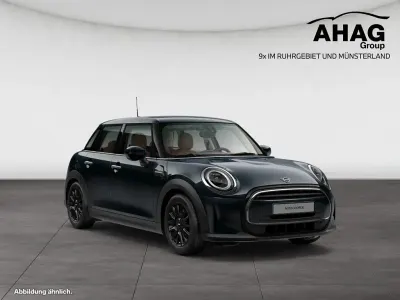 Gebraucht Mini Cooper Classic 136 PS (100 kW) 2023 Mini yours enigmatic black Kleinwagen