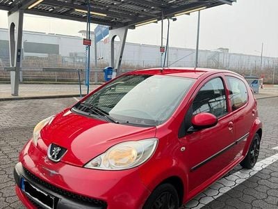 Gebraucht Peugeot 107 68 PS (50 kW) 2006 Rot Kleinwagen