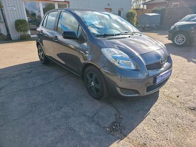 Gebraucht Toyota Yaris 100 PS (73 kW) 2009 Grau Kleinwagen