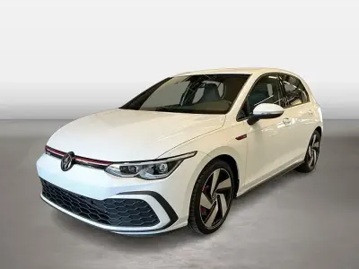 Gebraucht VW Golf VIII GTI 245 PS (180 kW) 2024 Pure white Limousine